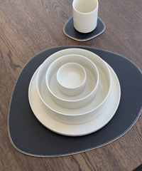 Plate and glass coasters black/beige | Jade