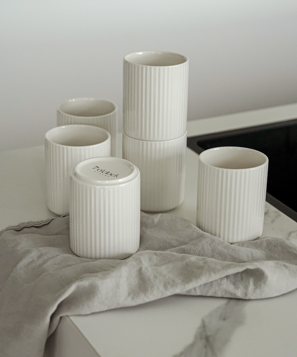 Cup without handle in cream white grooved | Nia