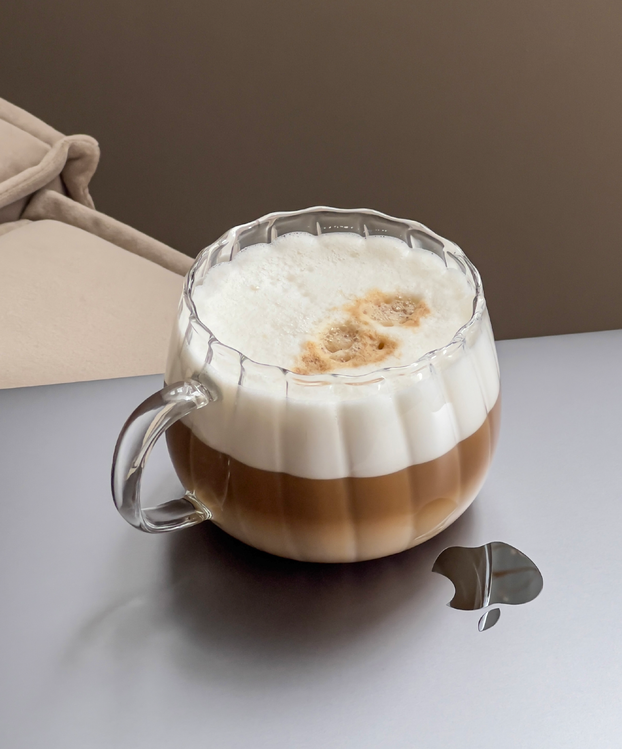 Glass cup in striped design (400ml) | Norway