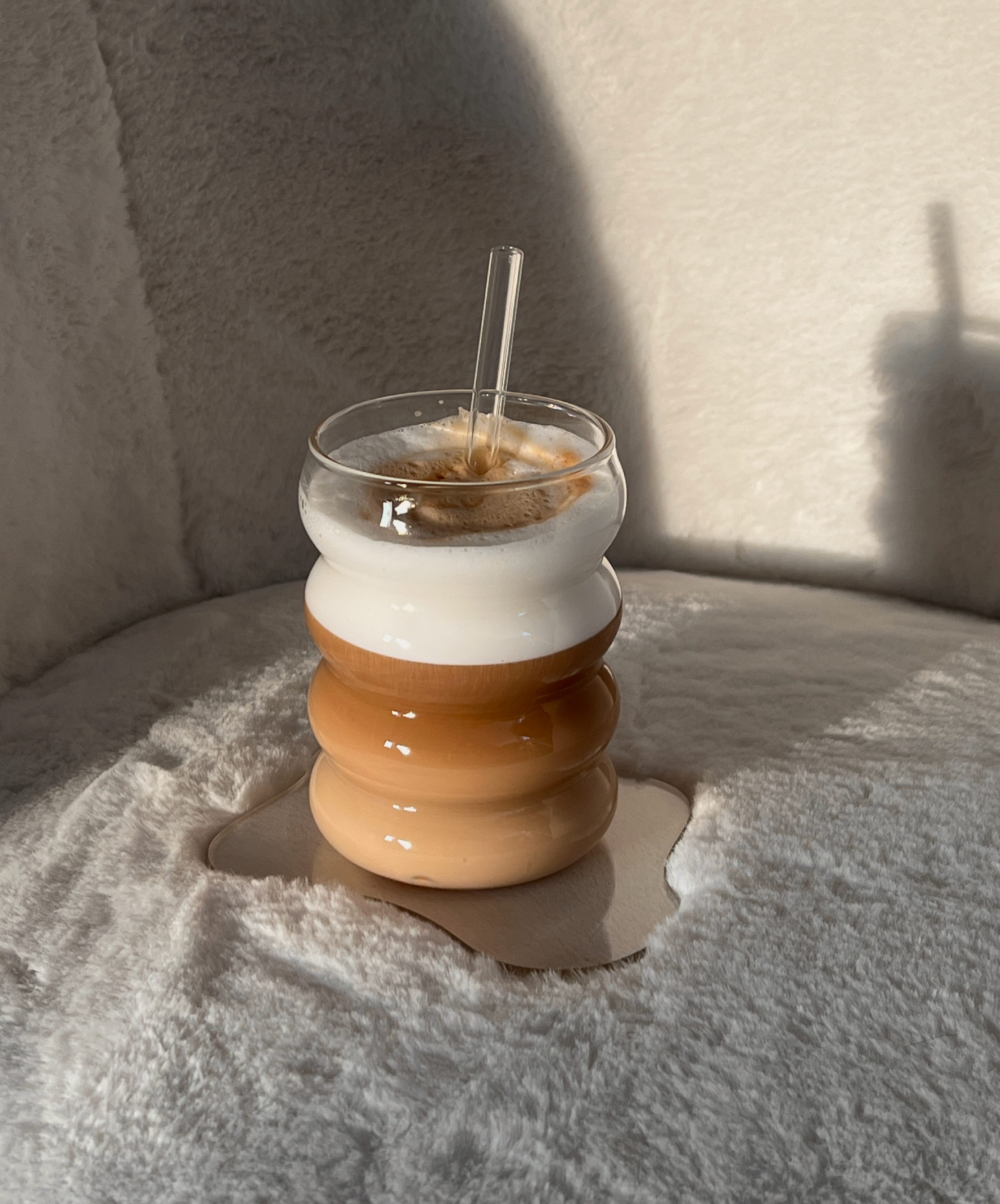 Transparent acrylic coasters in organic design | Holly
