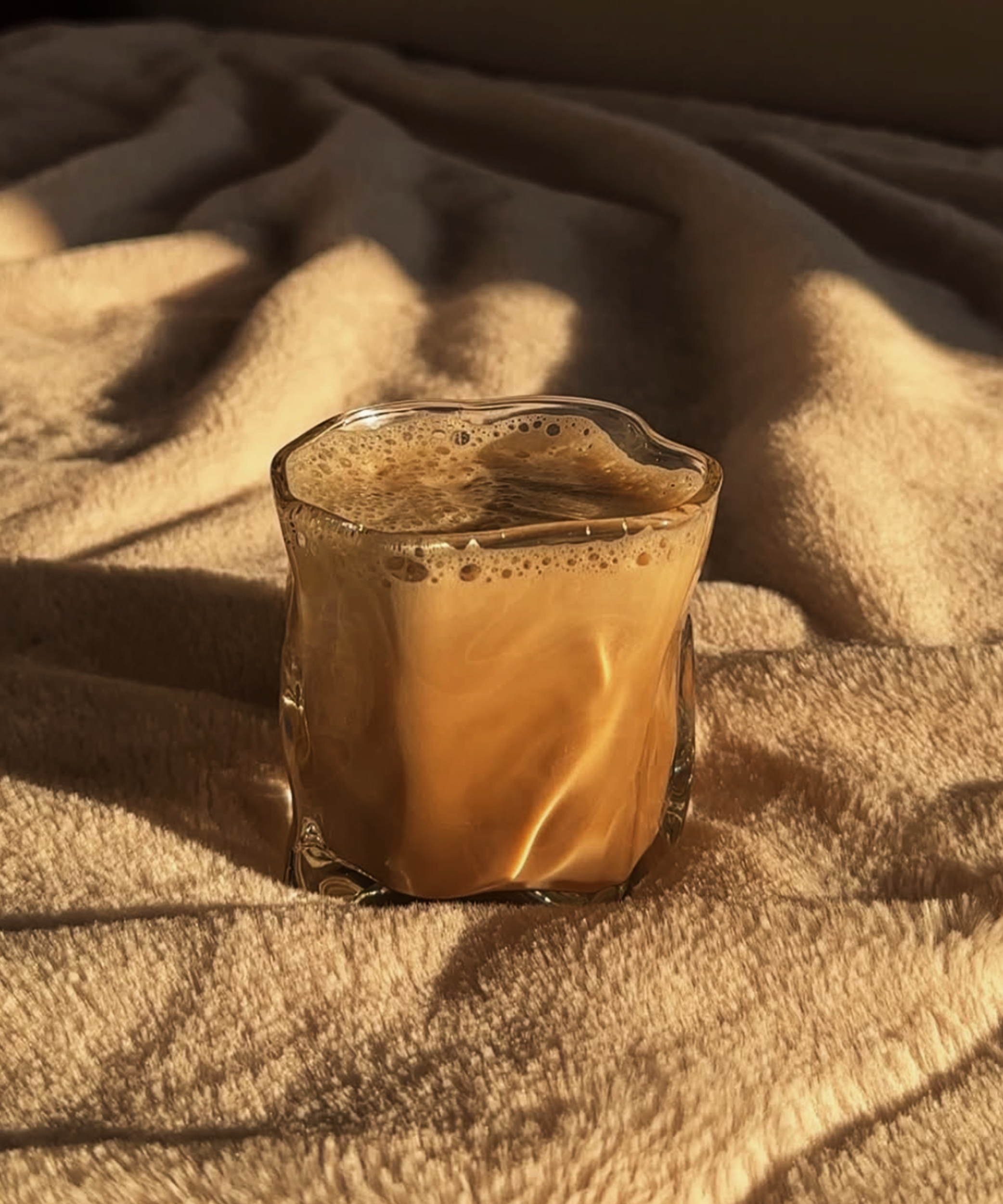 Small organic glass | Alaska