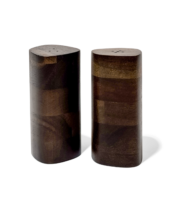 Salt and pepper shakers | Mina