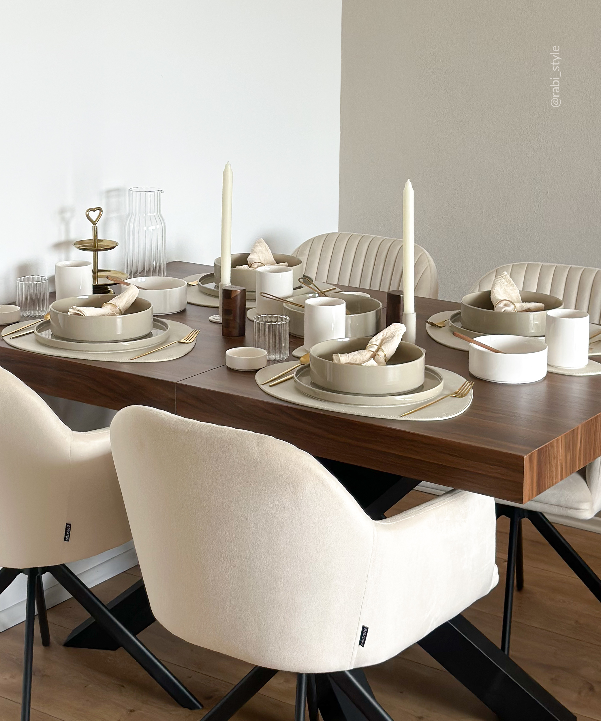 Taupe tableware set | Nia