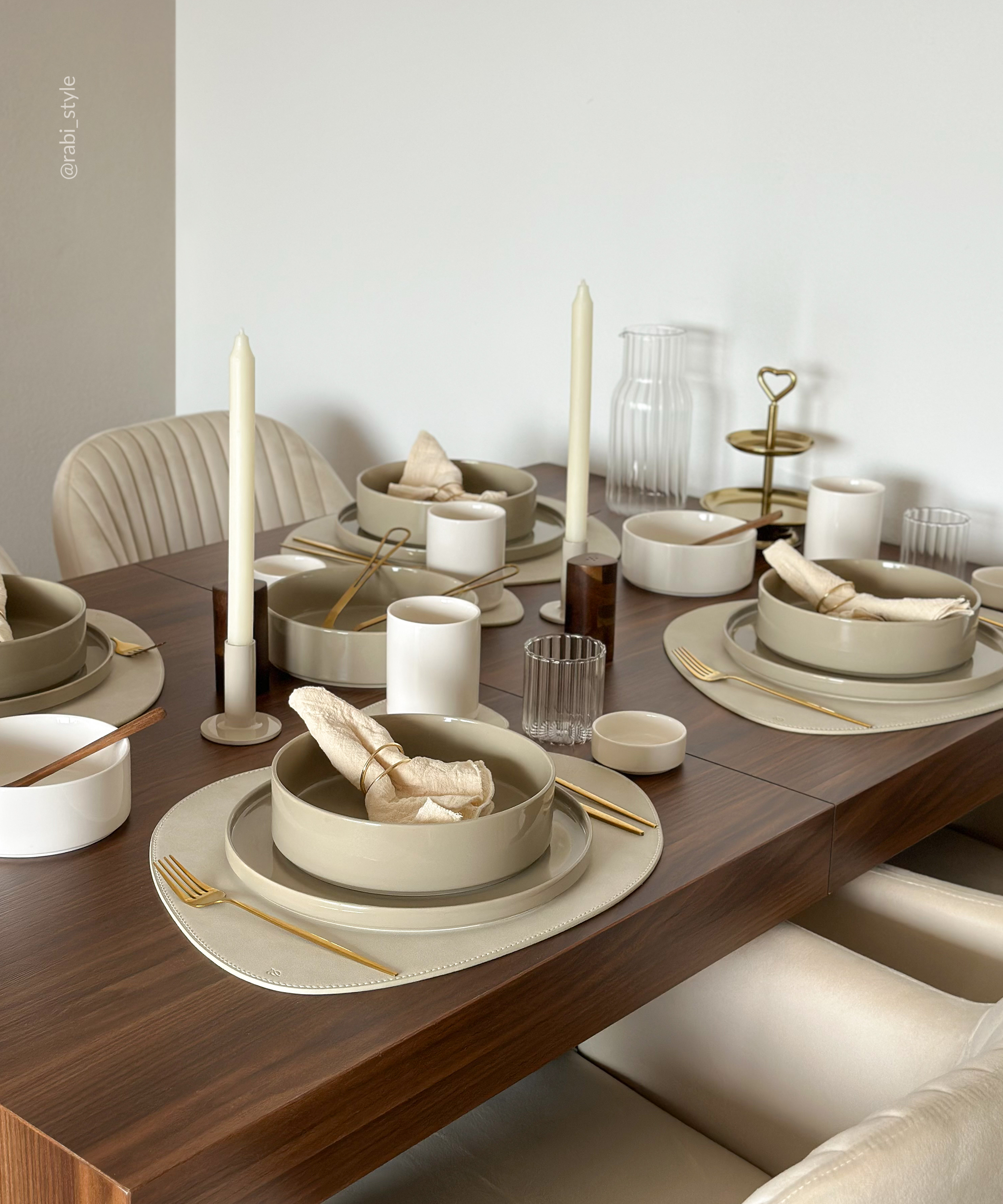 Taupe tableware set | Nia