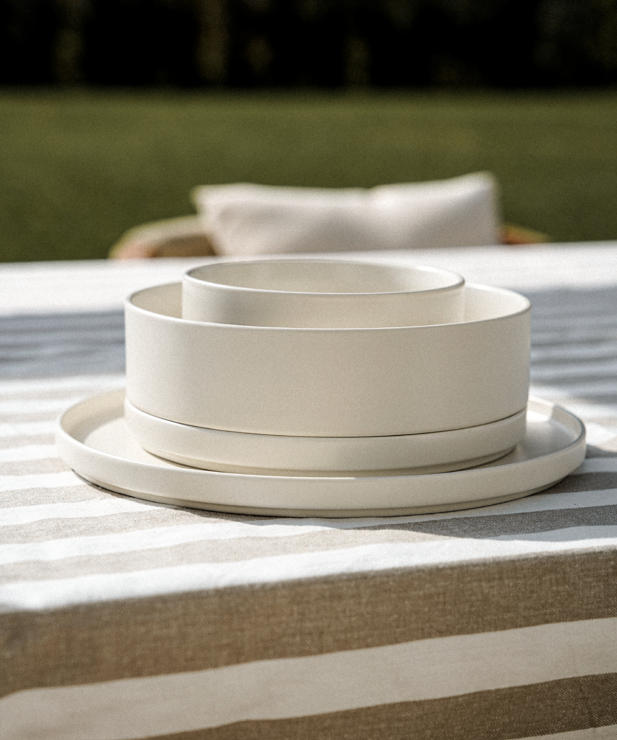 Crockery set matt cream white | Nia