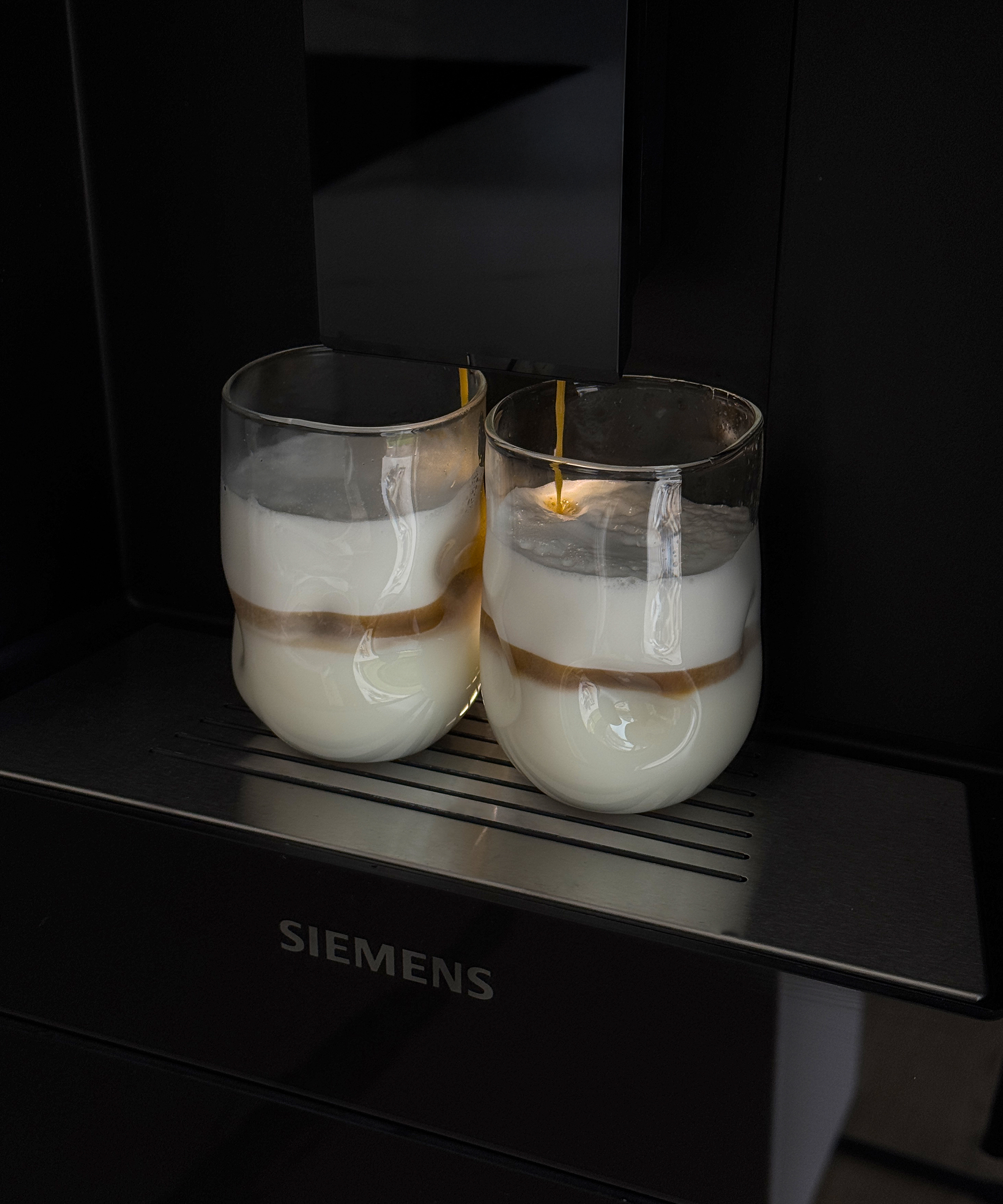 Modern glass with curves | Nice