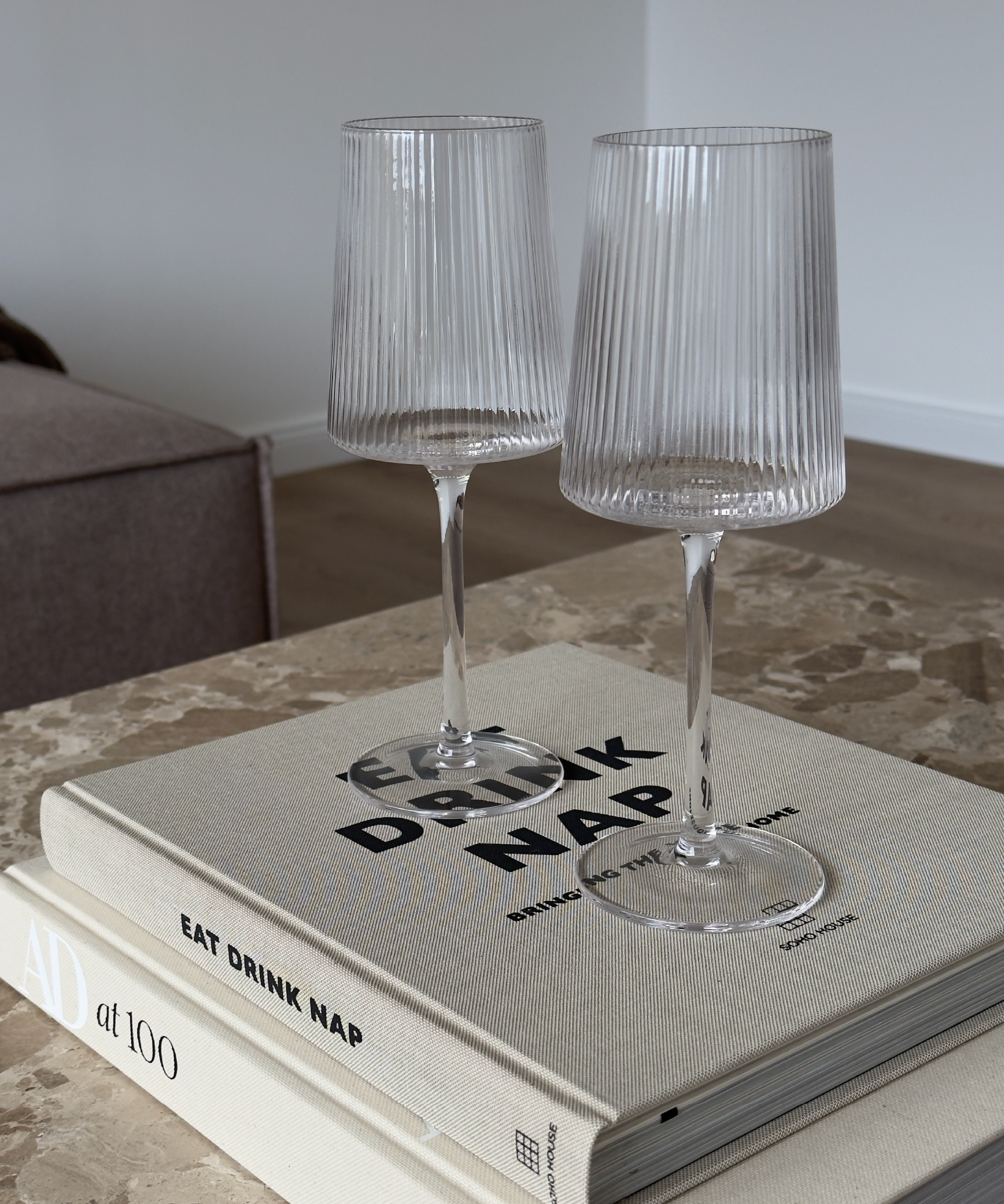 Fluted wine glass | Paris