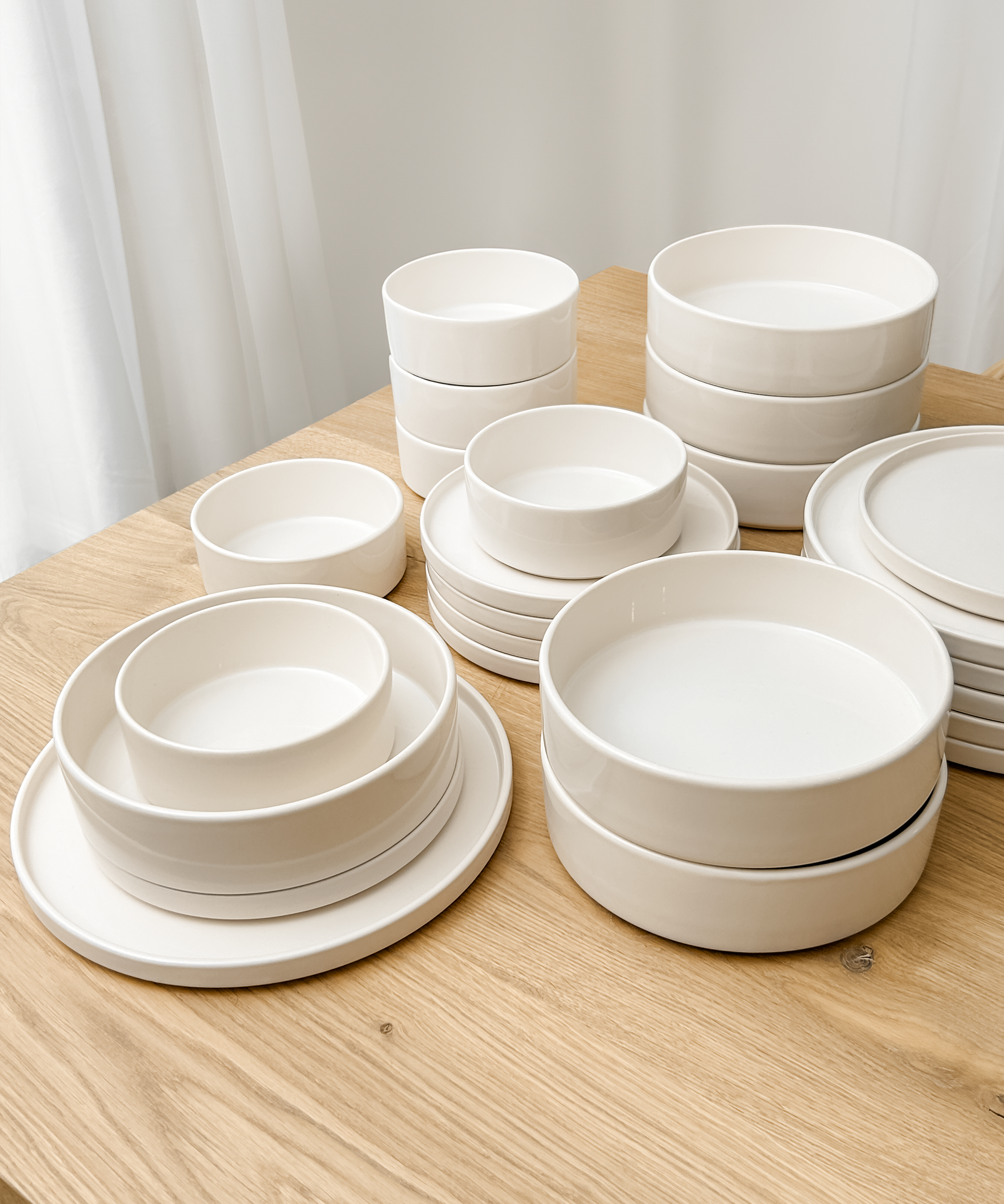Cream white tableware set with cups | Nia