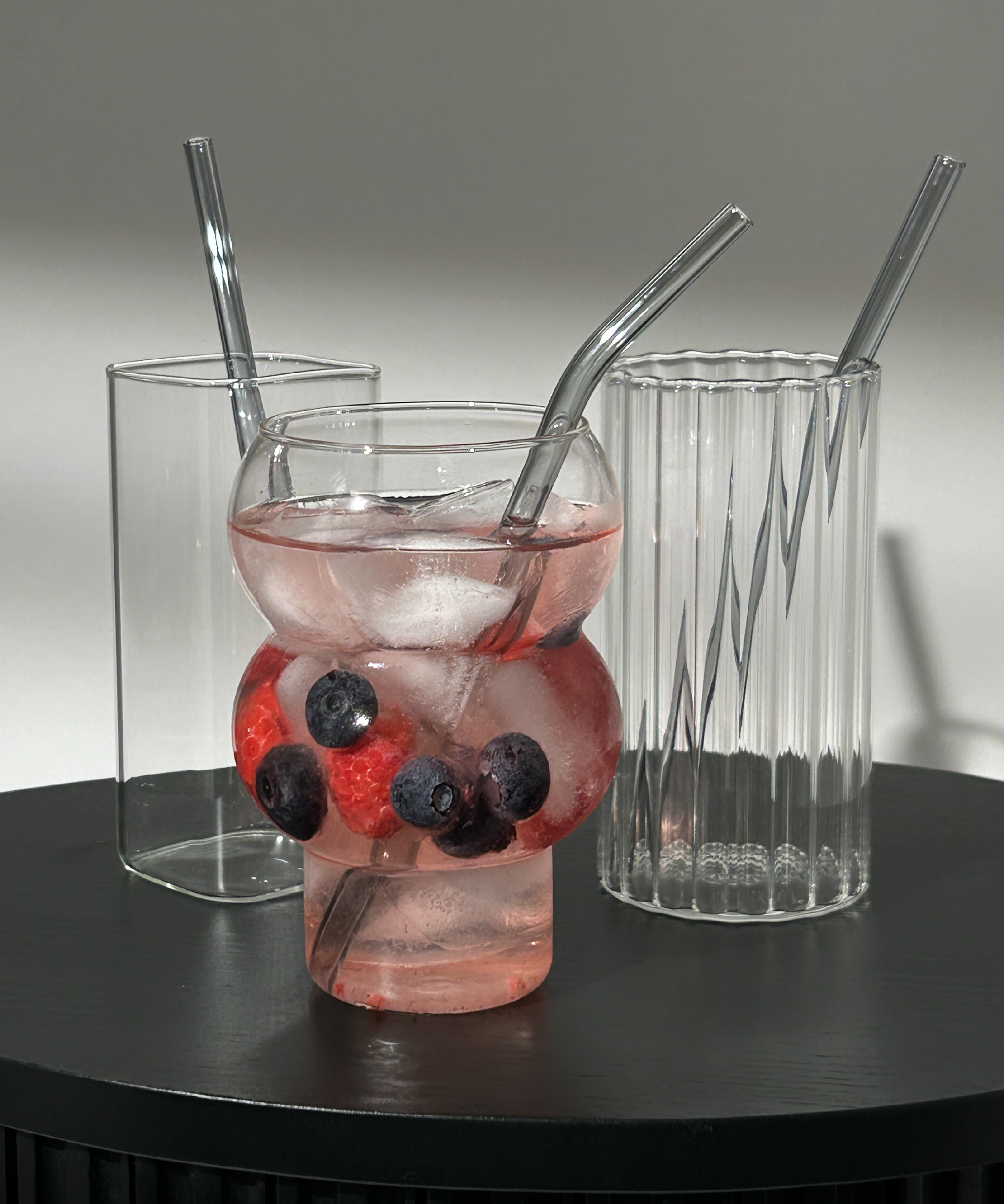 Black glass straws set of 8 | Aris
