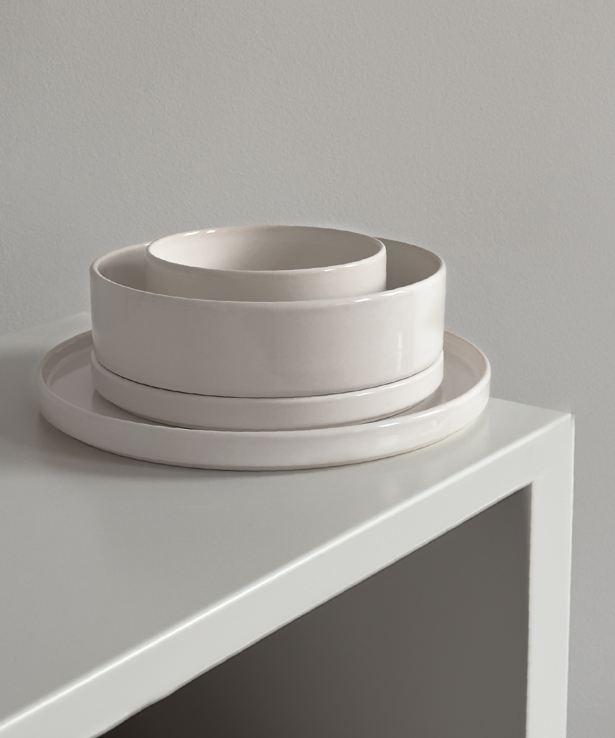 24-piece tableware set in cream white
