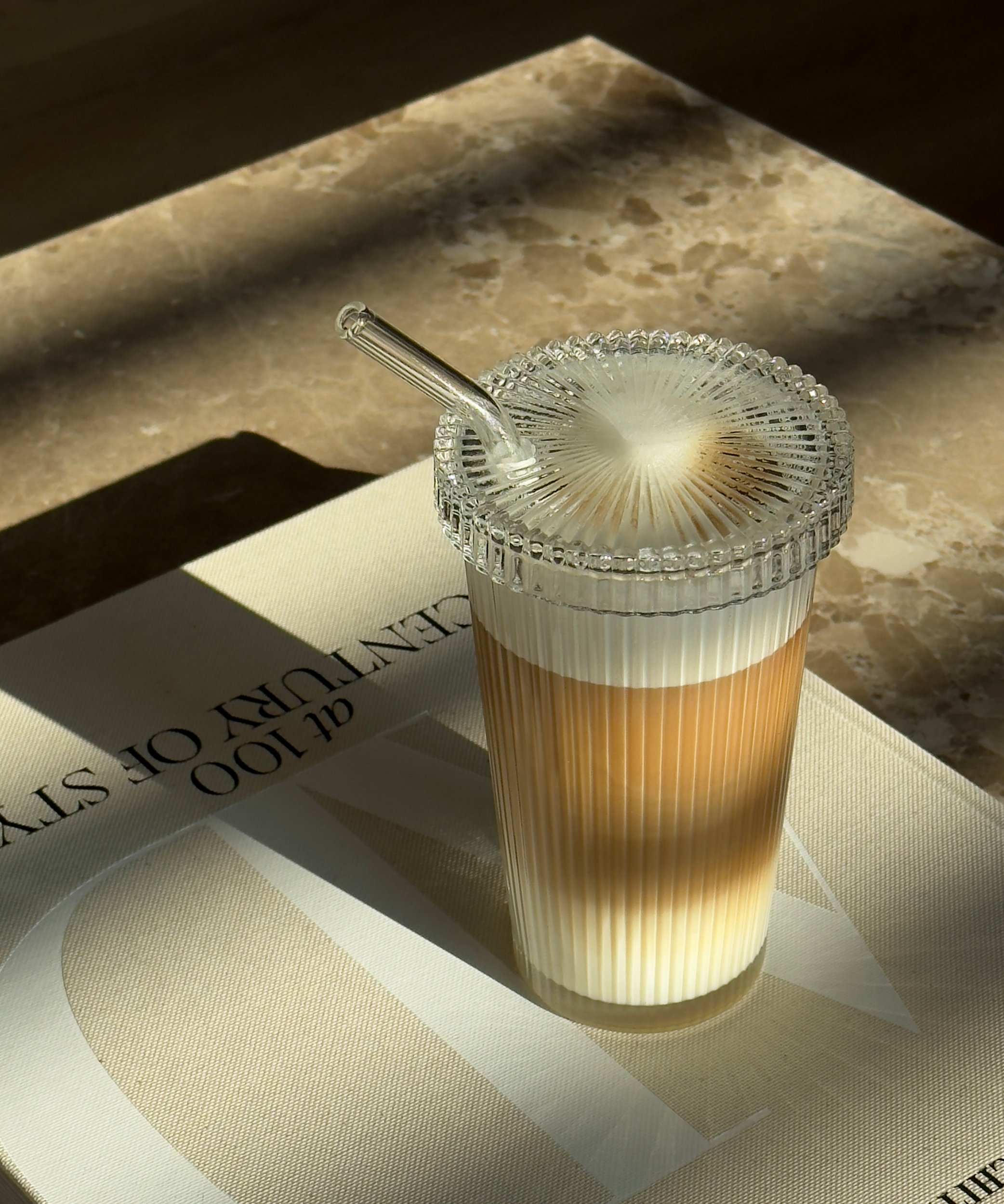 Ribbed glass with glass lid & glass straw | Paris