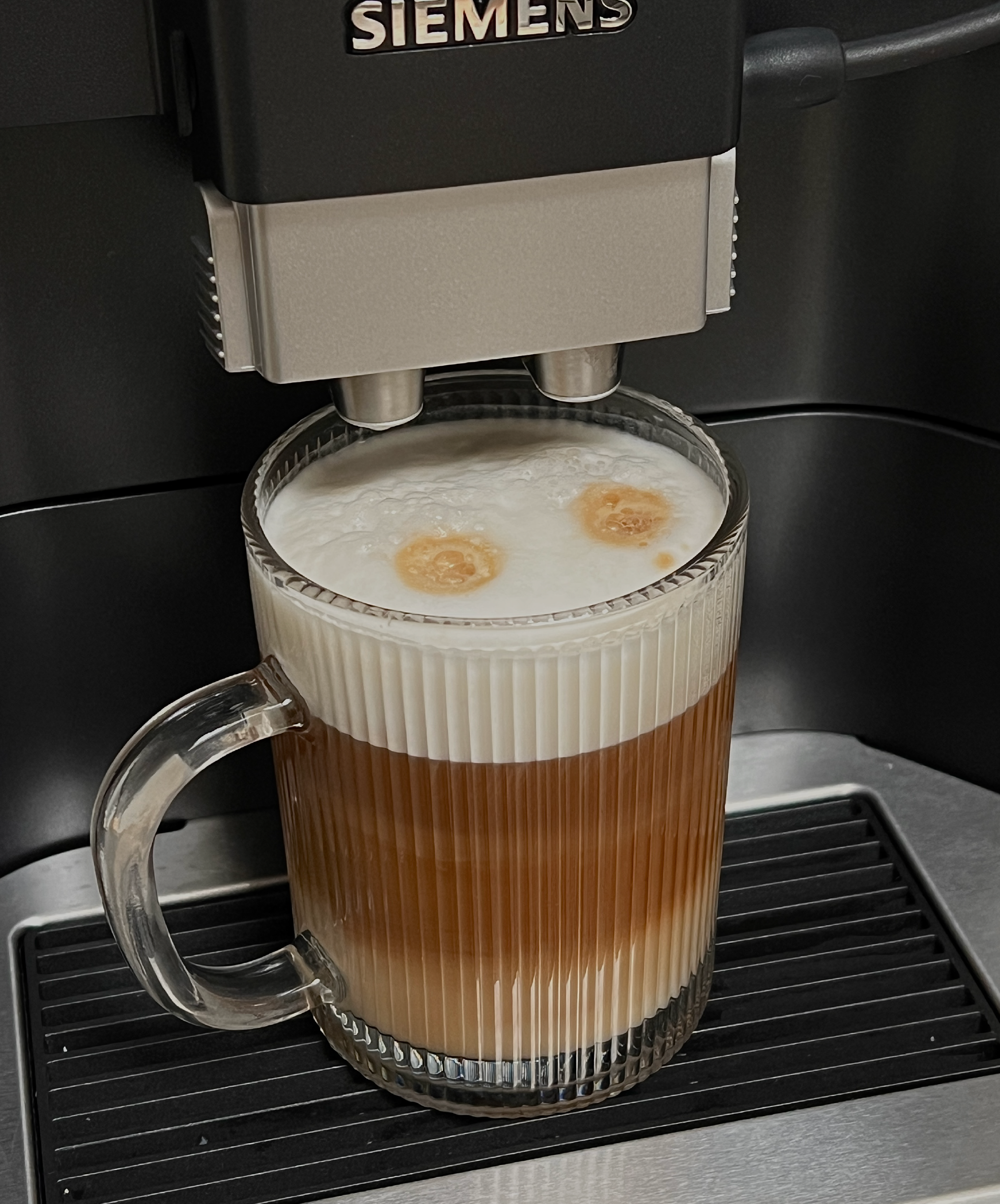 Fluted glass cup (300ml) | Paris