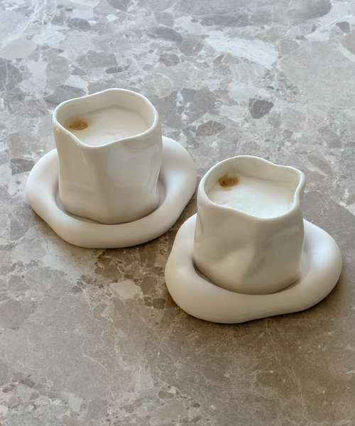 Silikon Untersetzer im organischen Design Beige aus der Serie Elou – Seitenansicht