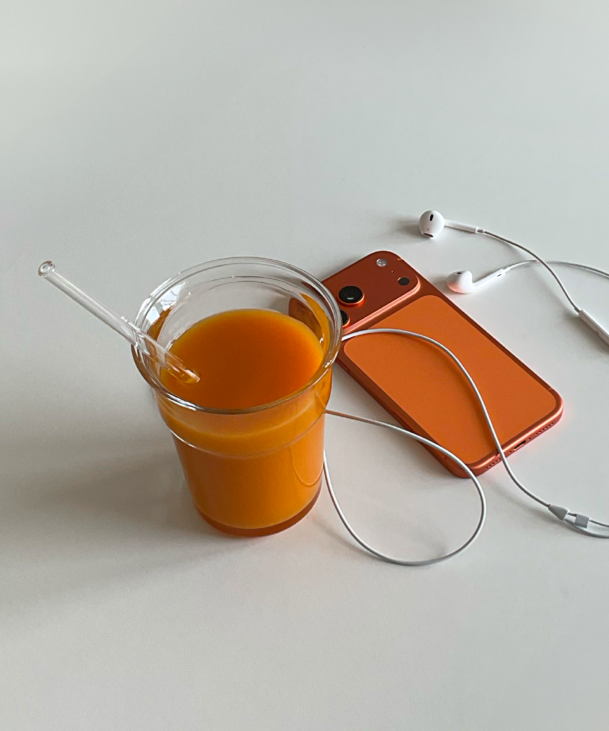Clear Drinking Glass in To-Go Design | Liva