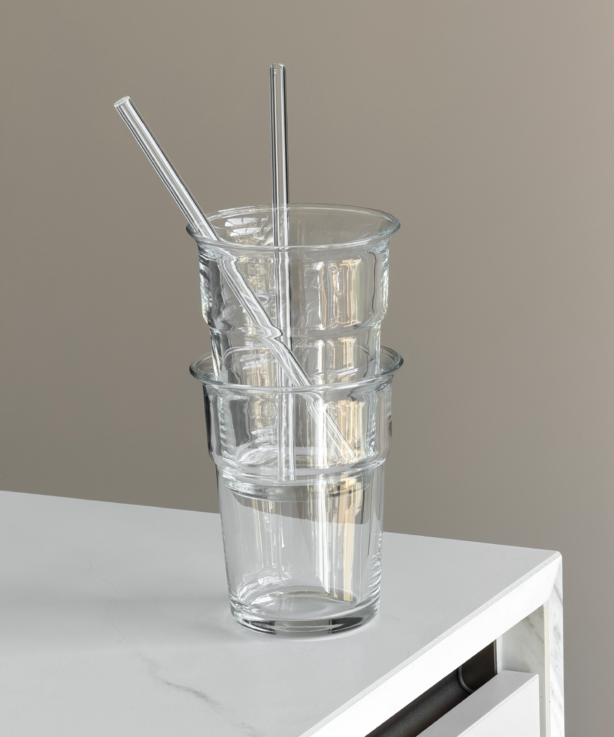 Clear Drinking Glass in To-Go Design | Liva