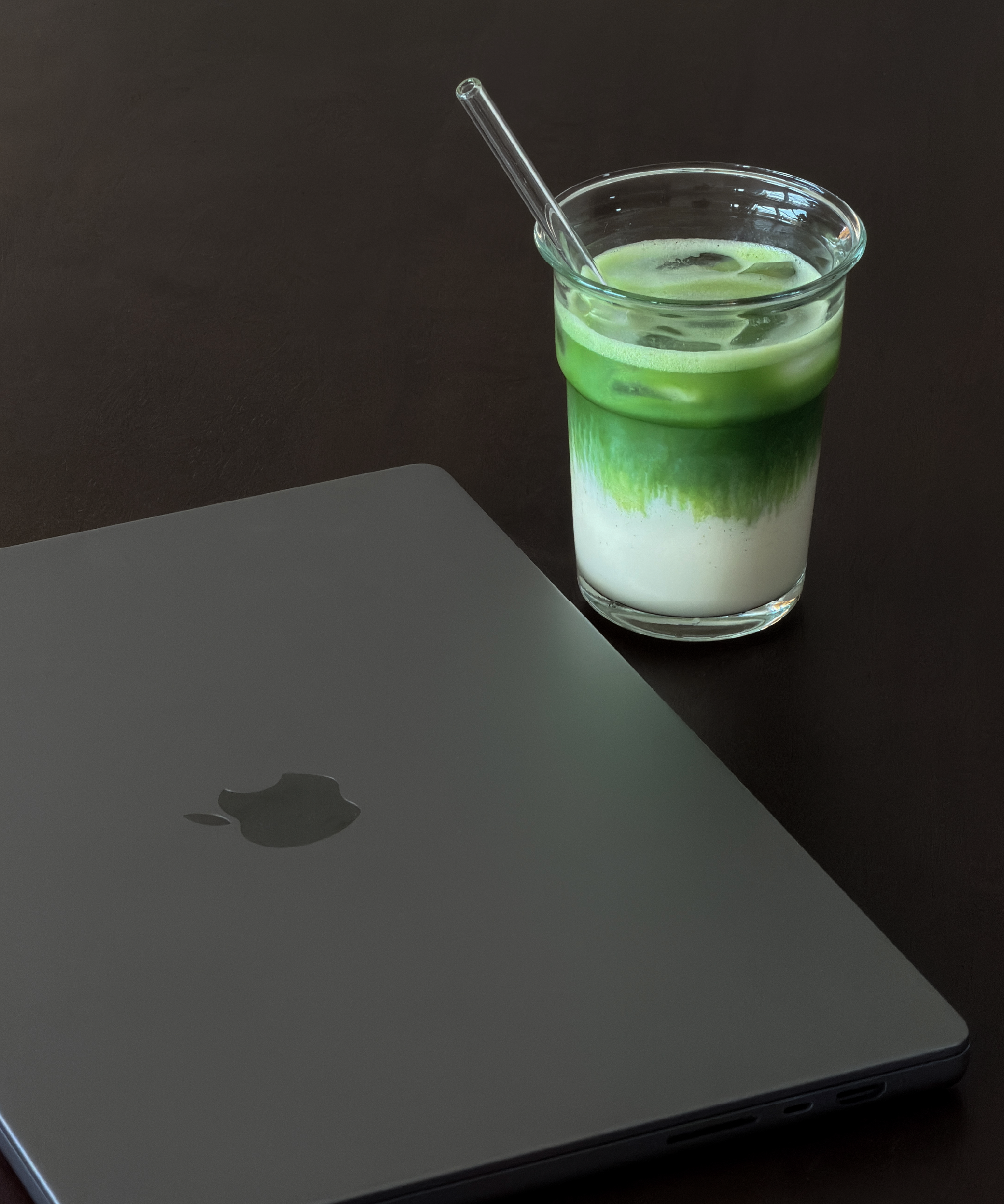 Clear Drinking Glass in To-Go Design | Liva