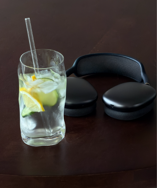 Large Drinking Glass in a Sculptural Design | Glace