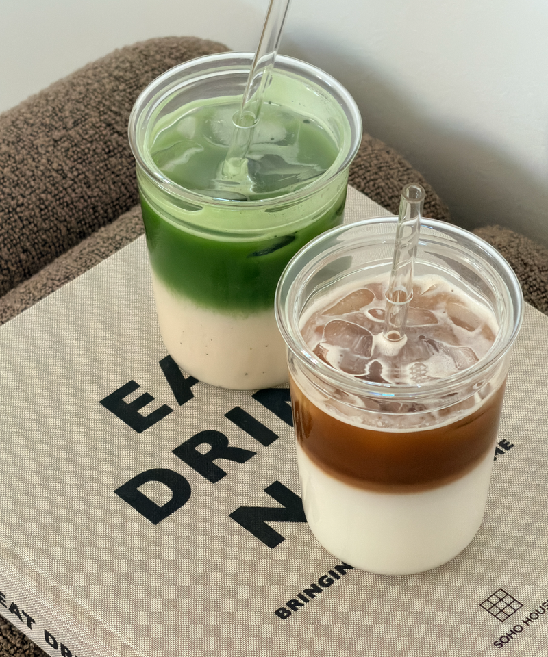 Trinkglas mit Deckel und Strohhalm im To-Go Design aus der Serie Liv – Größenübersicht