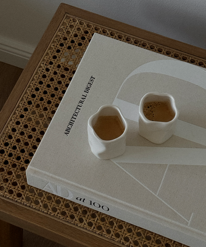 Organische Espresso-Tasse in Cremeweiß aus der Serie Alaska – Produktansicht