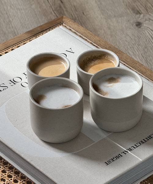 Espresso Keramik Becher Beige aus der Serie Faro – im Wohnambiente
