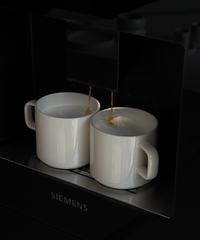 Cup with saucer in cream white glossy | Nia