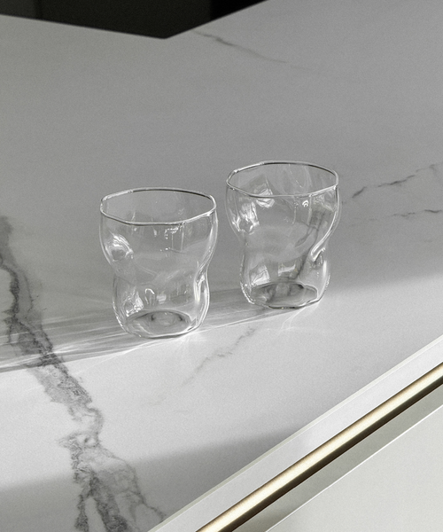 Organisches Design-Glas aus der Serie Lyon – Materialdetail