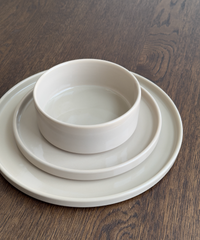 18-piece tableware set in taupe | Nia