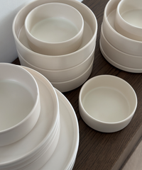 24-piece tableware set in matt cream white | Nia