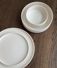24-piece tableware set in matt cream white | Nia