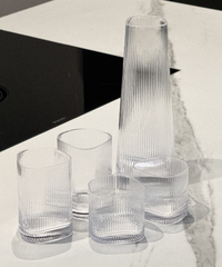 Karaffe im gerillten Design | Venice