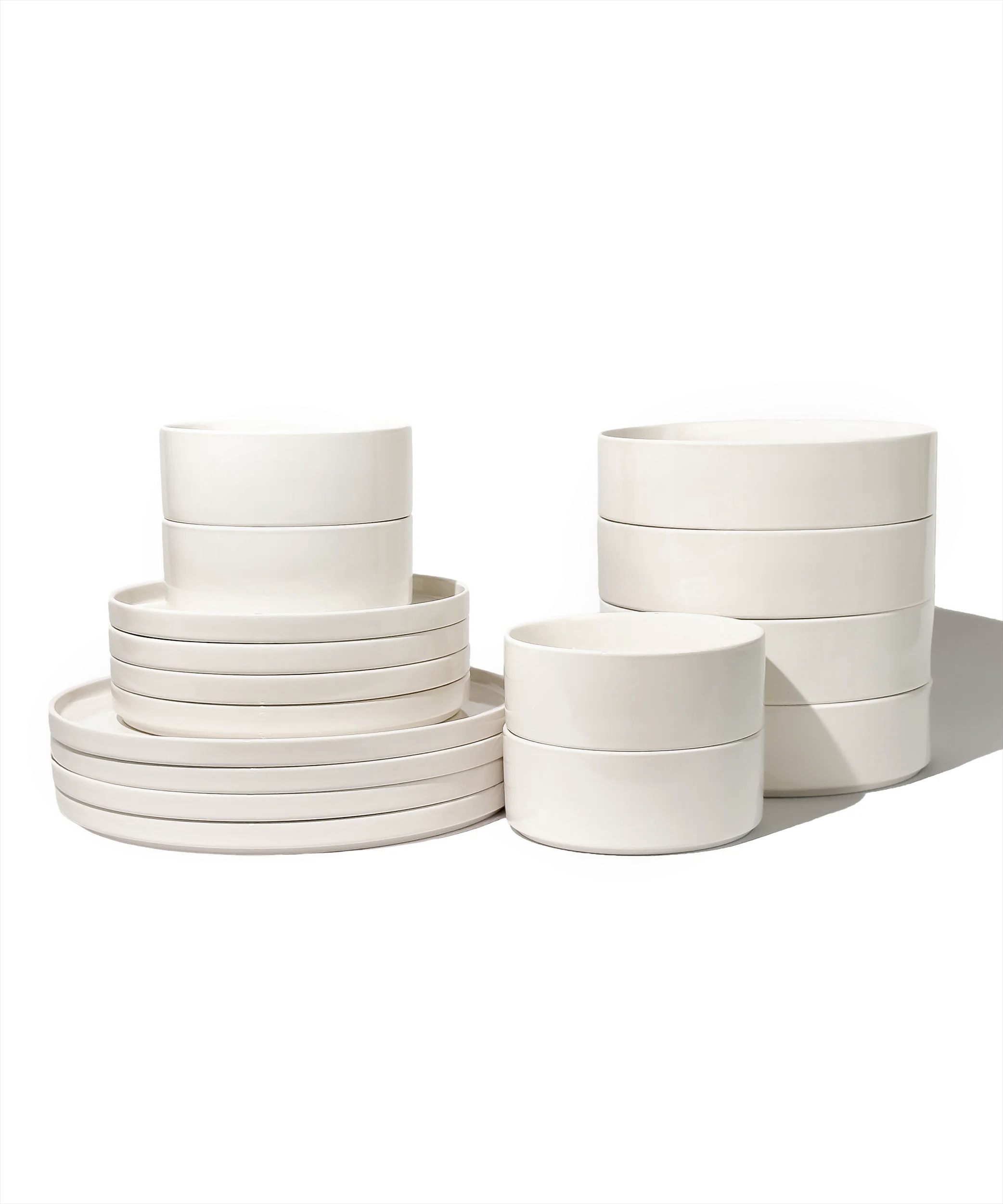 24-piece tableware set in cream white 