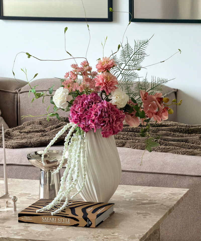 Realistisches Kunstblumen-Bouquet Berry Bliss 11er in Magenta, Rosa und Weiß – bloom collection von 7 O'CLOCK