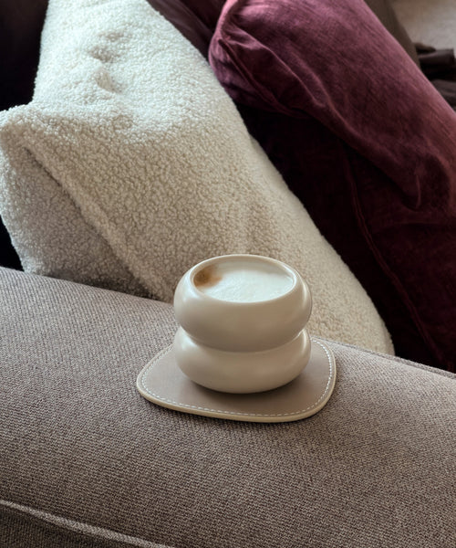 Kleiner Mya Keramikbecher in Beige