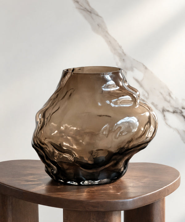 Brown Glass Vase with an Organic Curved Silhouette | Suri