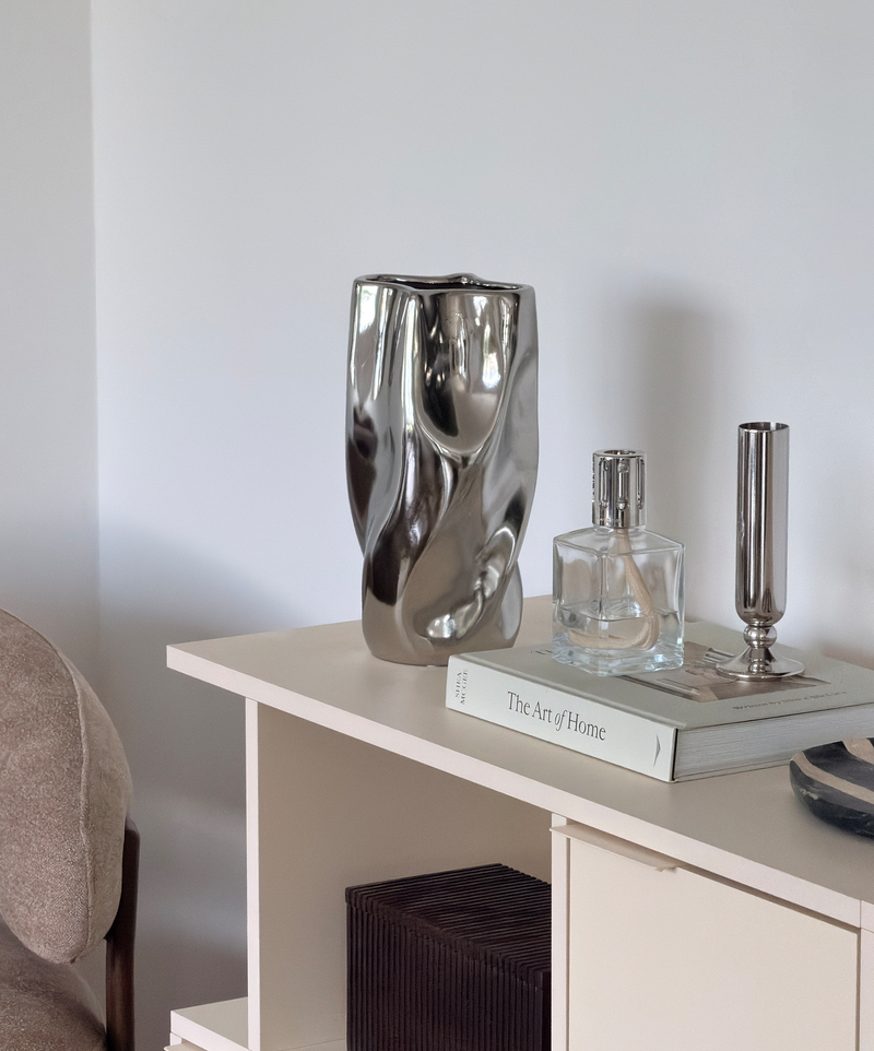 Large Ceramic Vase with Mirror Finish and Softly Curved Silhouette | Livia