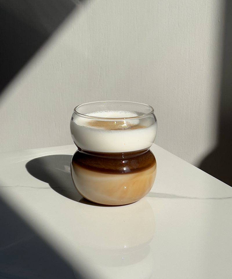 Kleines Glas mit zwei Bubbles aus der Serie Rio – Seitenansicht