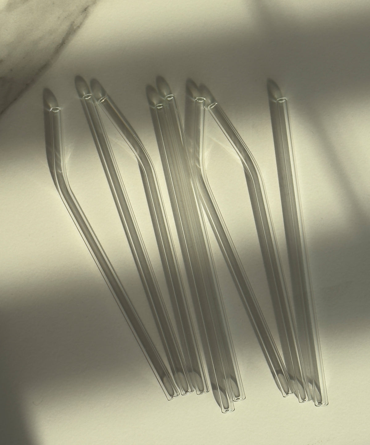 Lange Glasstrohhalme im 8er Set aus der Serie Aris – Detailansicht