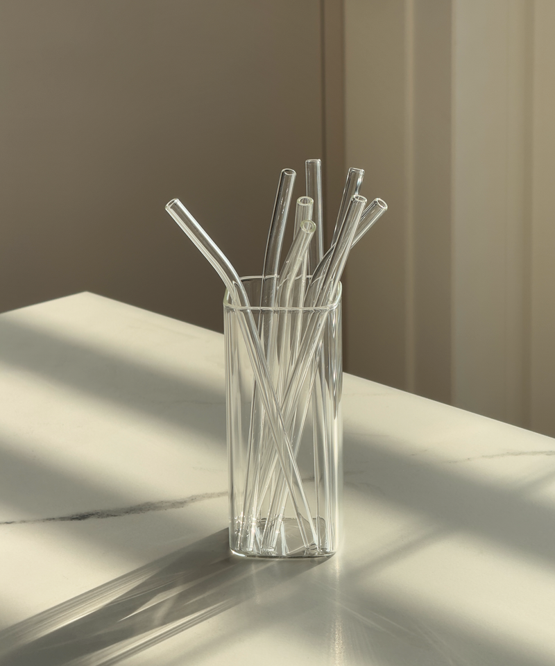 Set aus langen und kurzen Glasstrohhalmen aus der Serie Aris – Größenübersicht