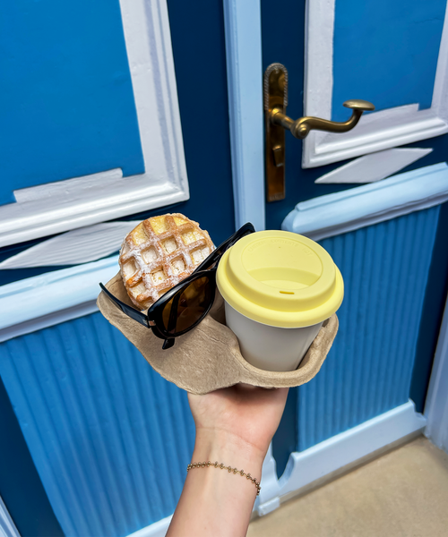 To-Go Becher Silikon-Deckel im 2er Set Butter Lemon aus der Serie Brooklyn – Nahaufnahme der Oberfläche