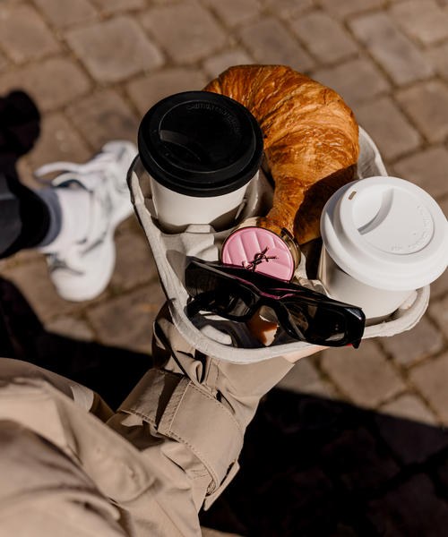 Keramik To-Go Becher mit schwarzem Silikon-Deckel aus der Serie Brooklyn – Seitenansicht