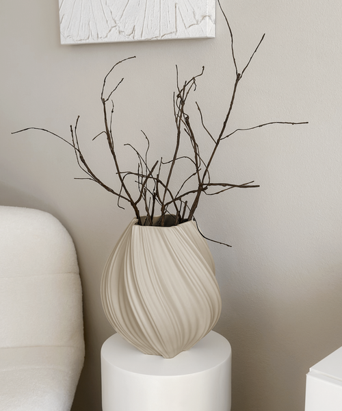 Set aus großer und kleiner Keramik Vase in Beige aus der Serie Flora – Nahaufnahme der Oberfläche