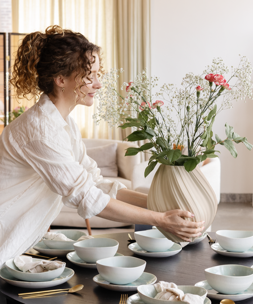 Große Keramik Vase in Beige aus der Serie Flora – Produktansicht