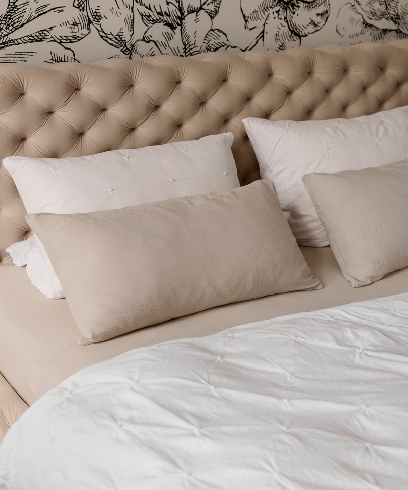 Musselin Kissenbezug 40×80cm in Beige aus der Serie Haven – Produktansicht