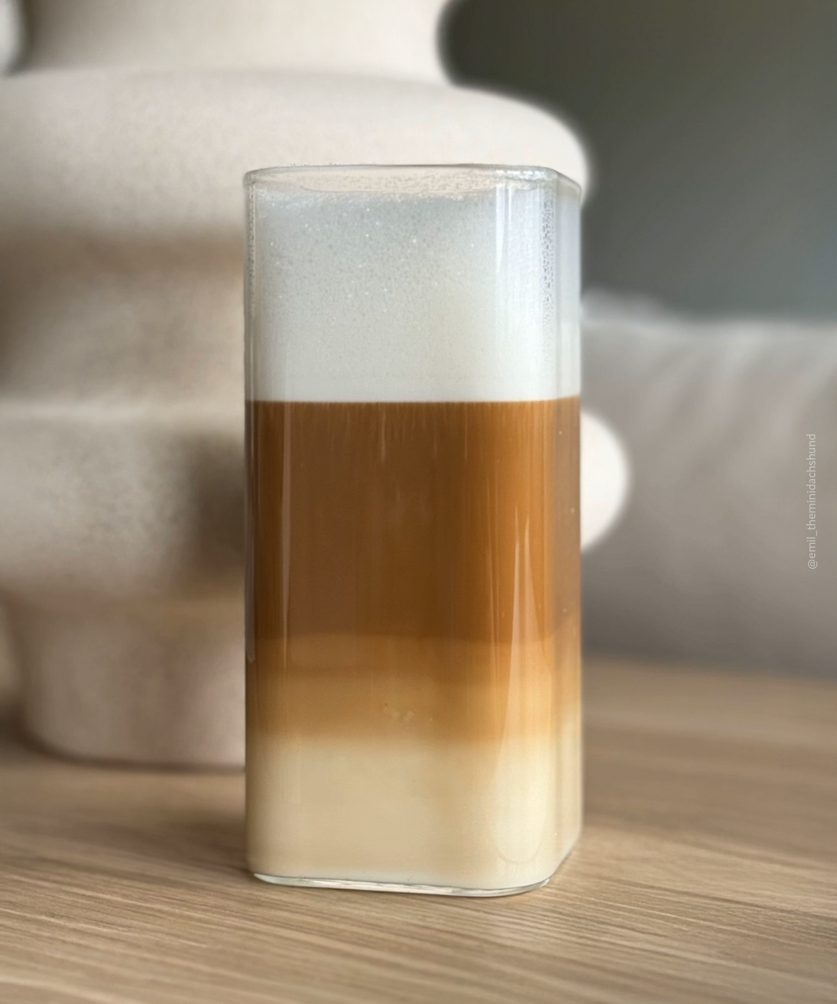 Trinkglas im eckigen Design aus der Serie Kuba – Draufsicht auf das Glas