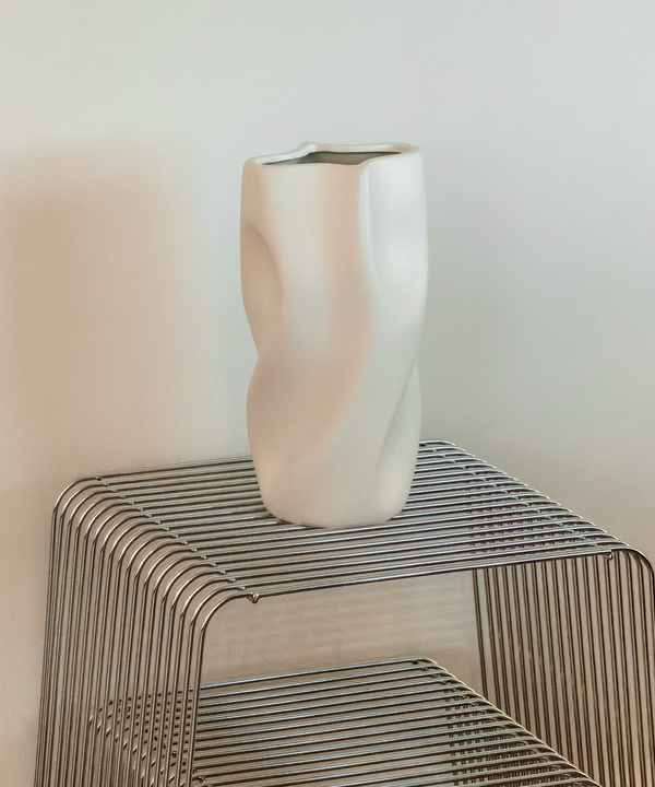 Large Ceramic Vase in White with a Softly Curved Silhouette | Livia