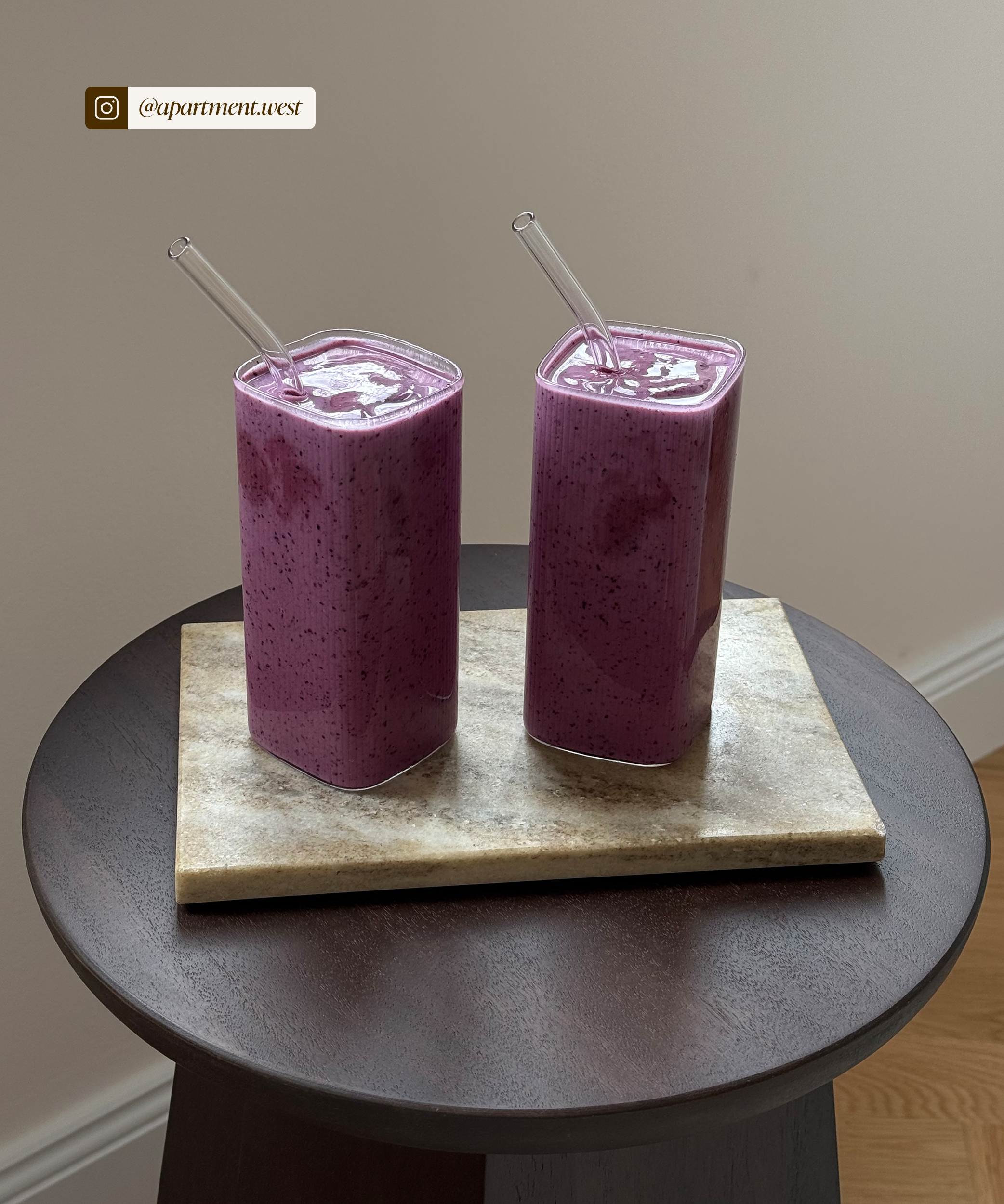 Ribbed glass in a square design | Cuba