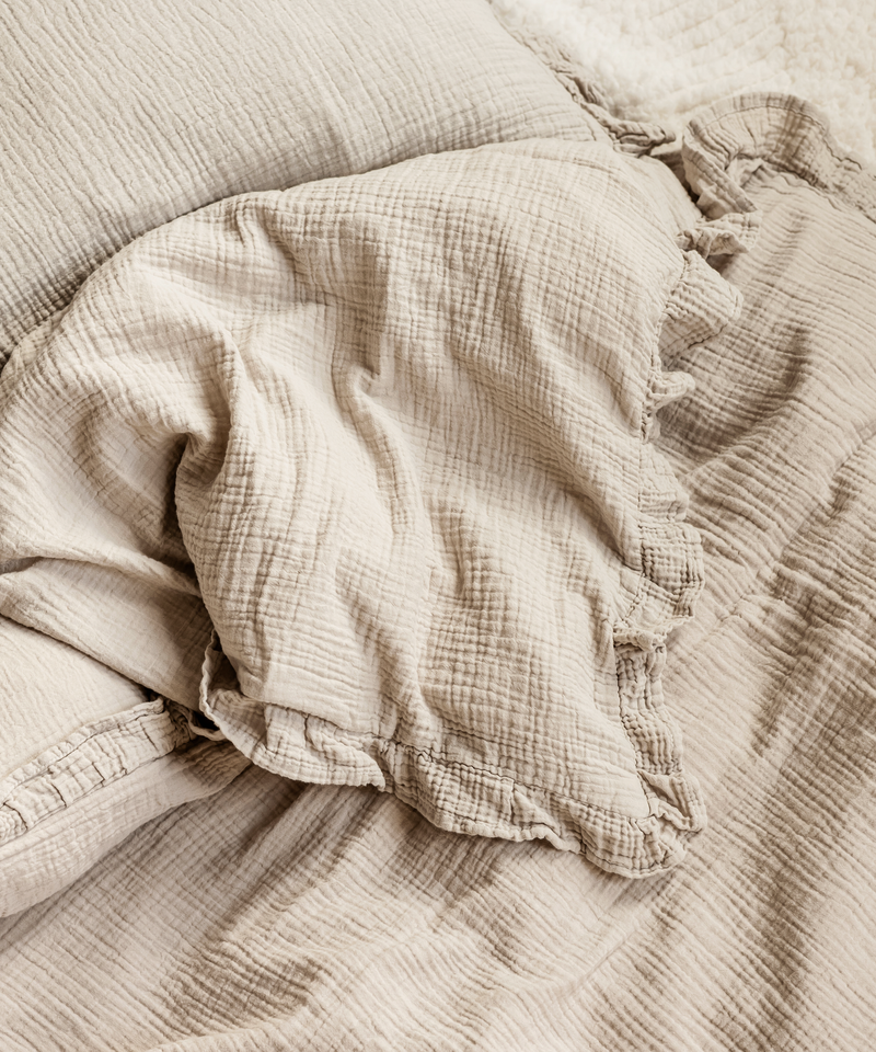 Gerüschte Musselin Einzelbettwäsche in Beige, Serie Haven – im Wohnambiente