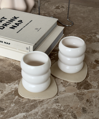 Wave-shaped ceramic mug white (400ml) | Mya