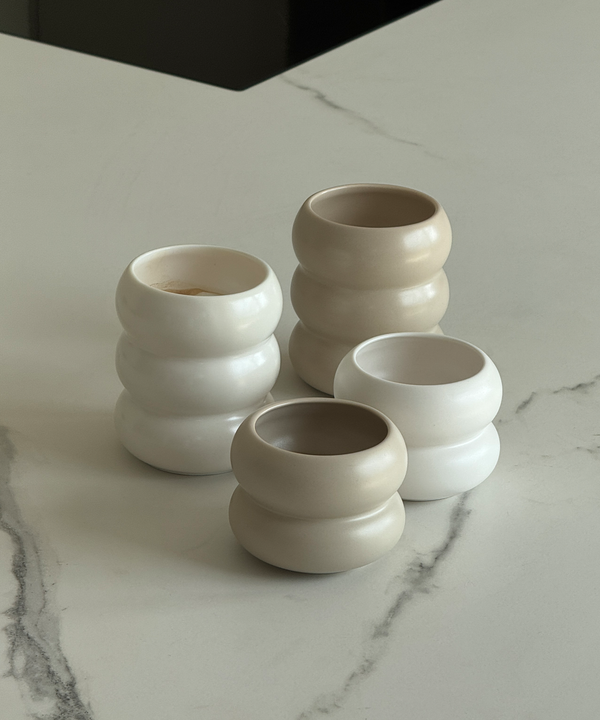 Wave-shaped ceramic mug beige | Mya