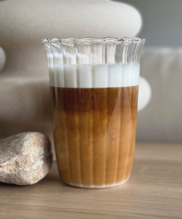 Striped drinking glass with ruffled rim | Norway